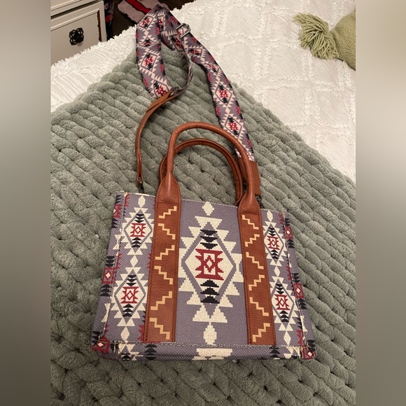 Wrangler purse - Picture 2 of 4